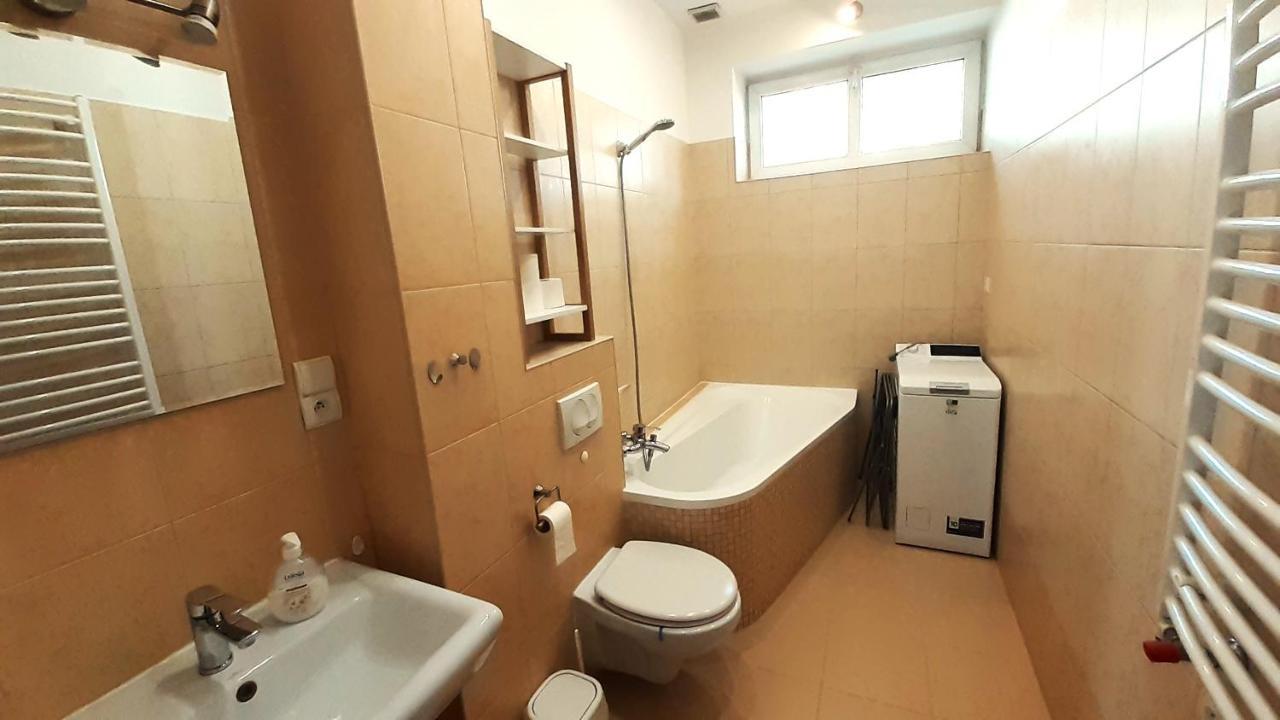 شقة Urocze Przestronne,W Idealnej Lokalizacji بييلسكو بياوا المظهر الخارجي الصورة